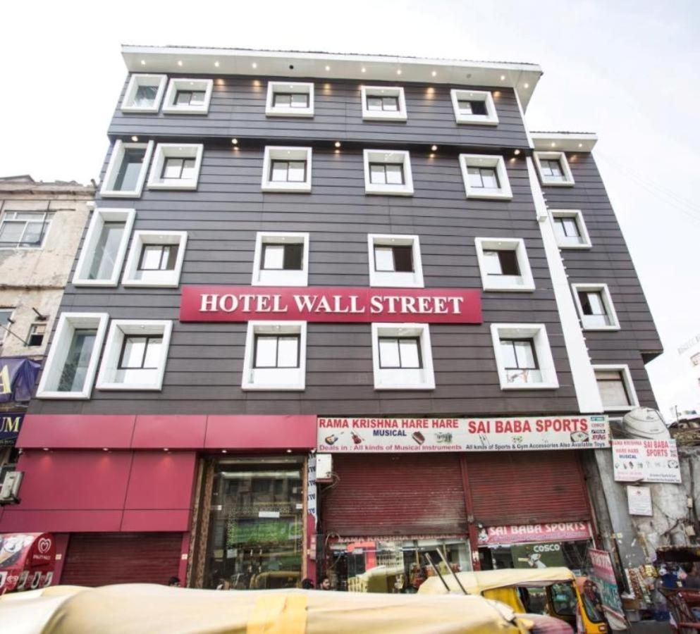 Hotel Wall Street New Delhi Exteriör bild