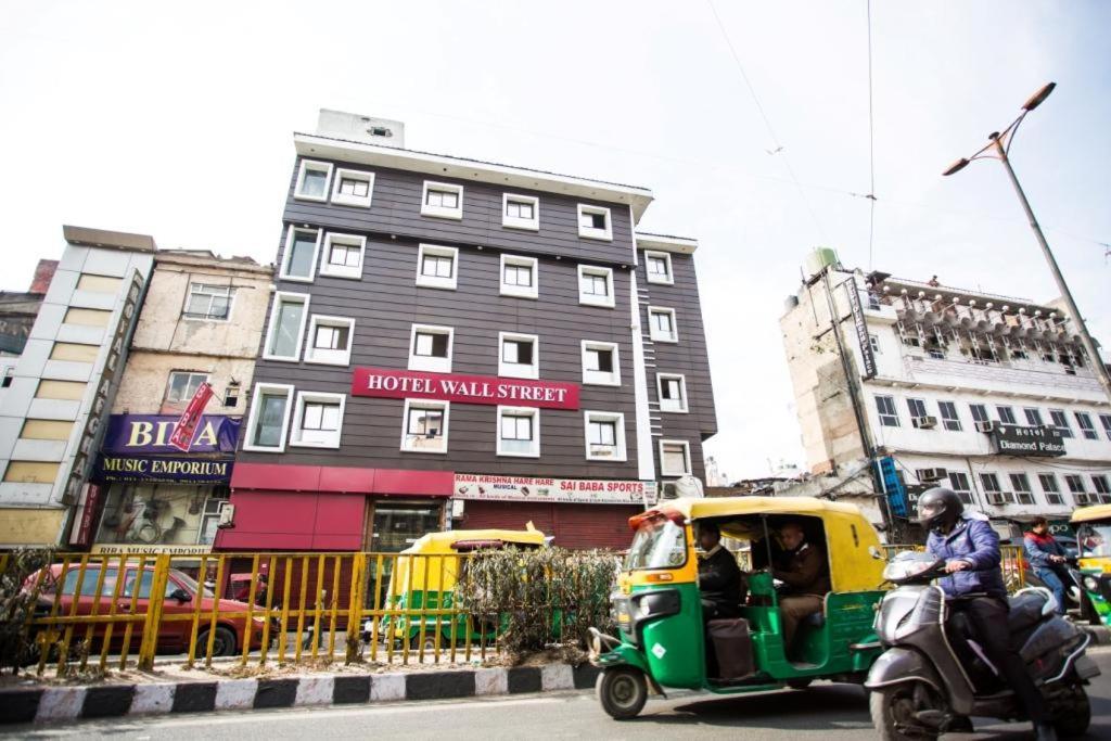 Hotel Wall Street New Delhi Exteriör bild
