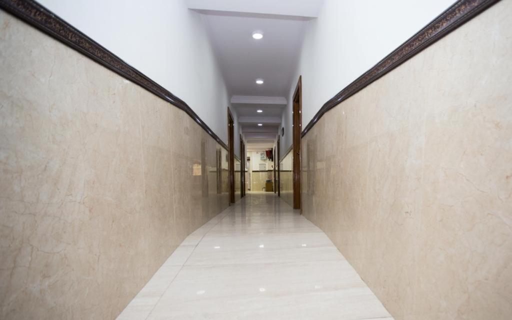 Hotel Wall Street New Delhi Exteriör bild